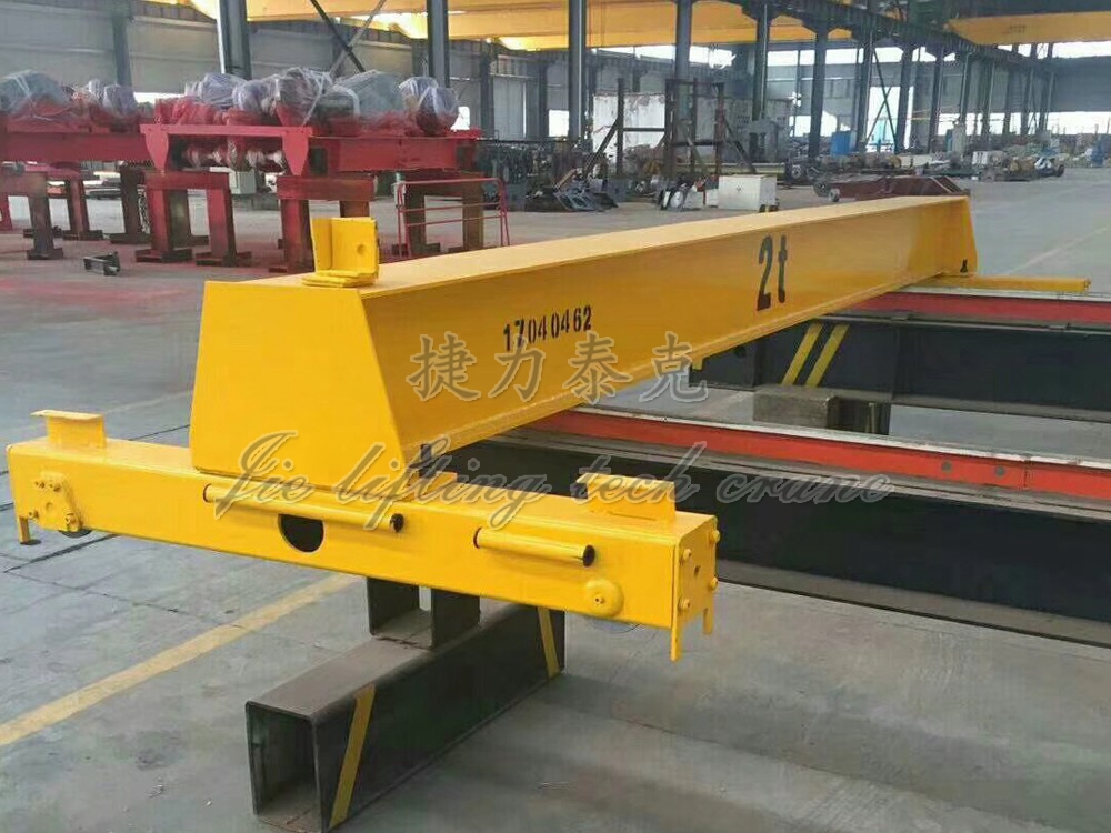 手動(dòng)懸掛起重機(jī)