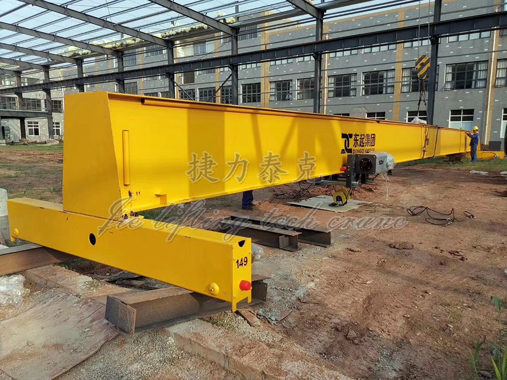 手動(dòng)懸掛起重機(jī)